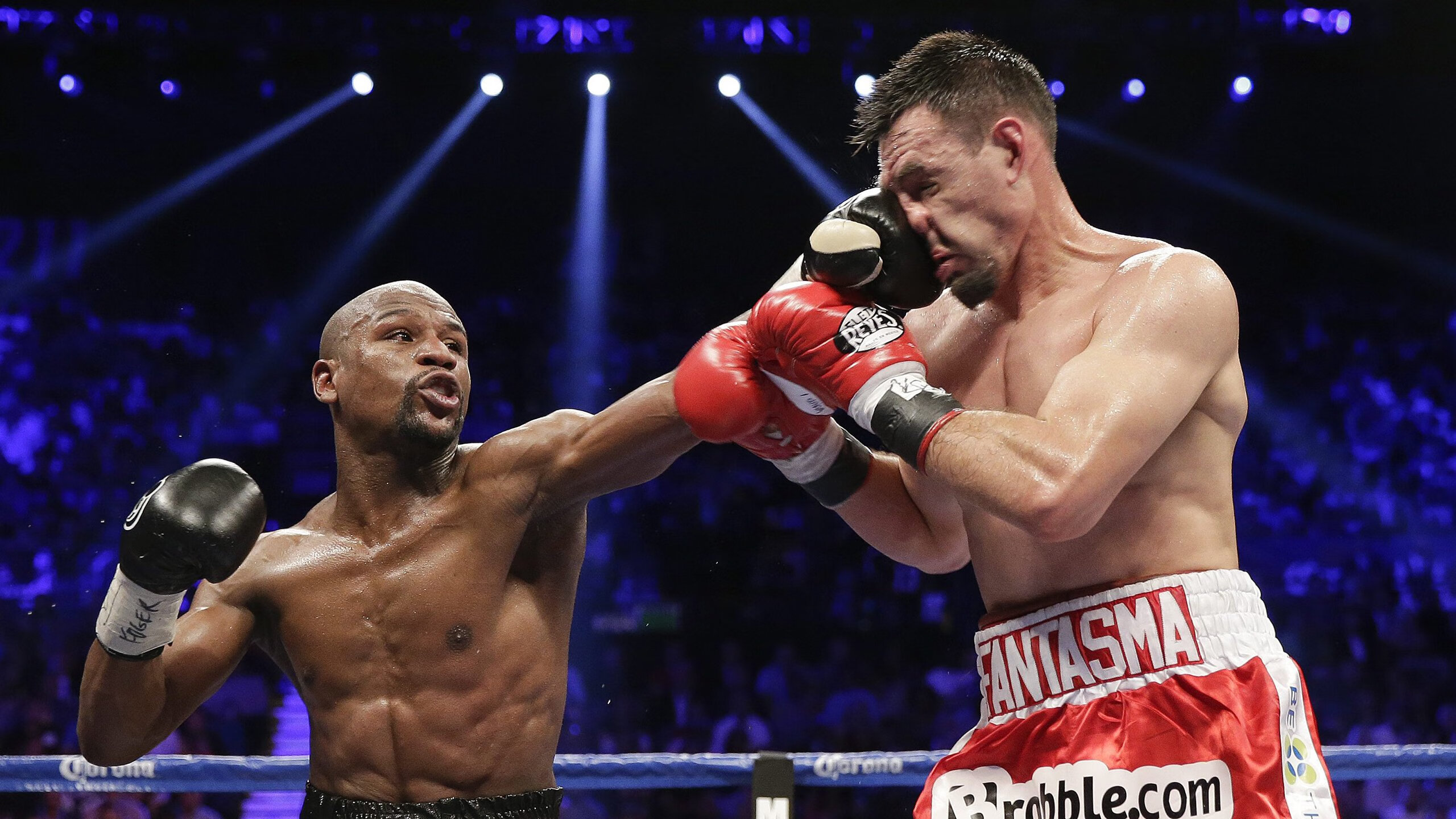 《PUBGMobile》“极限操控”线下决赛，团队操作炸裂！