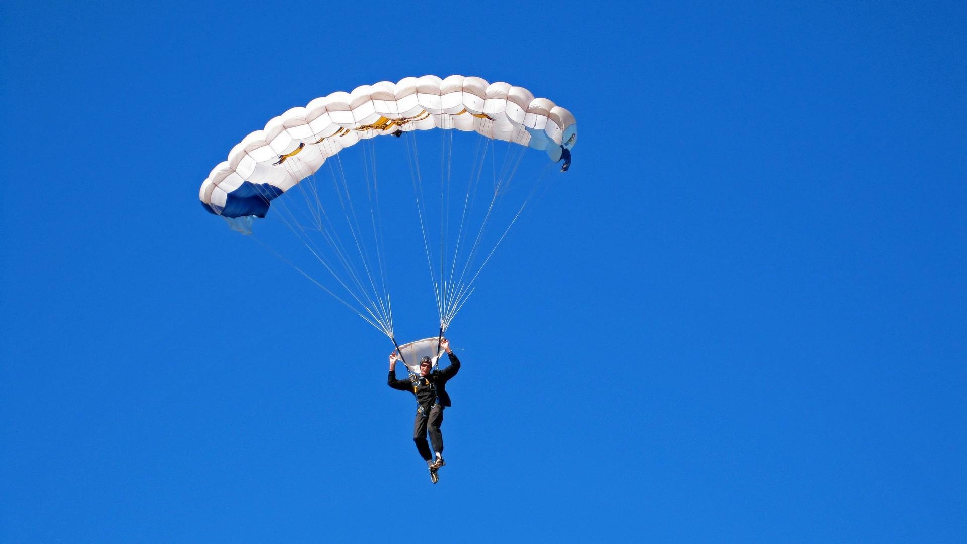 国际篮球锦标赛:新兴强队崛起,挑战传统霸主,国际篮联2020年最新篮球规则